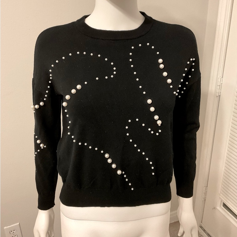 O'stin sweater with pearls and long sleeves SZ-XS.